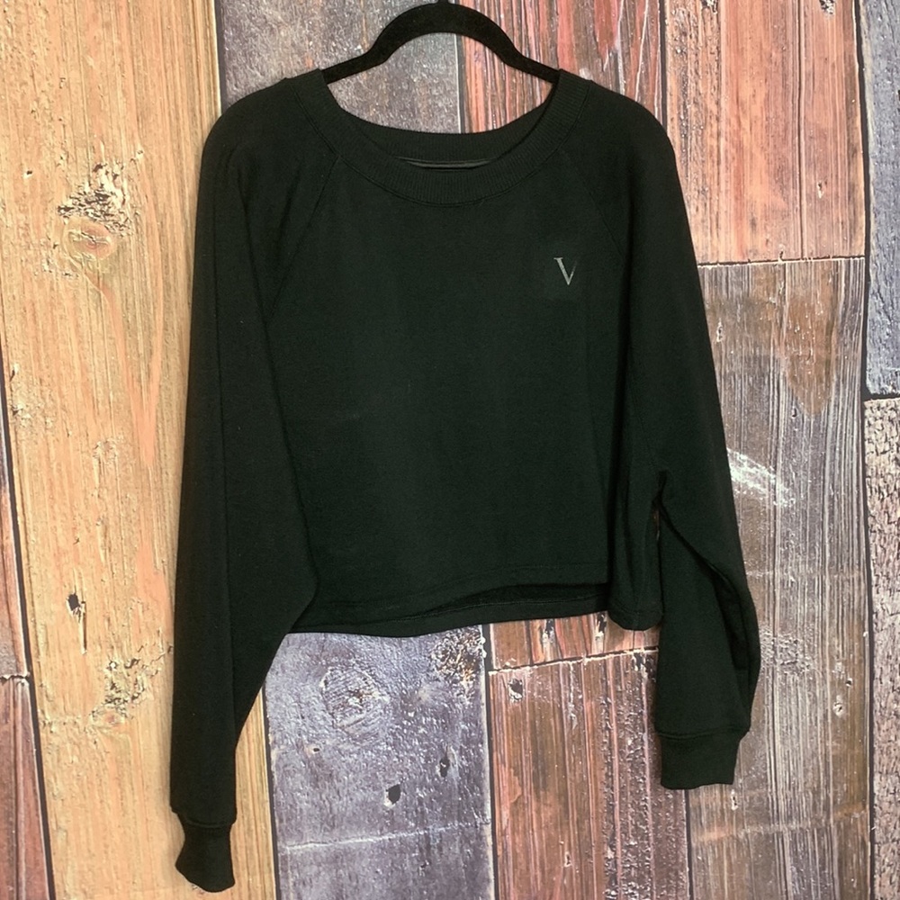 Victoria’s Secret Black Cropped Top